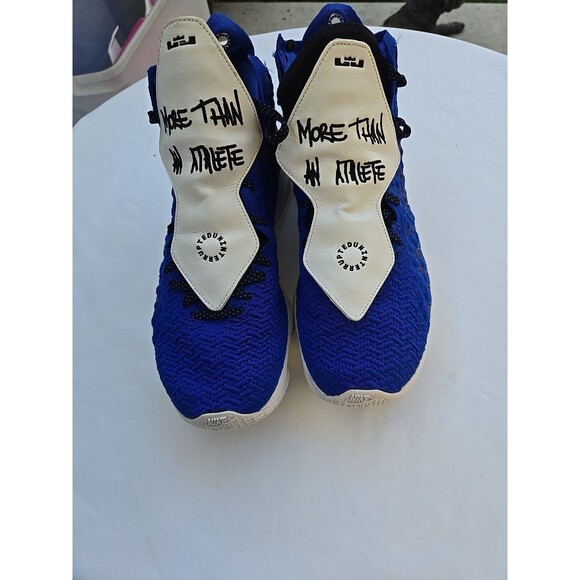 LeBron 17 x Uninterrupted More Than An Athlete Size 11 - Picture 1 of 10